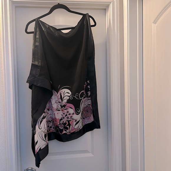 Pink and Black Flowy Top - Picture 2 of 3